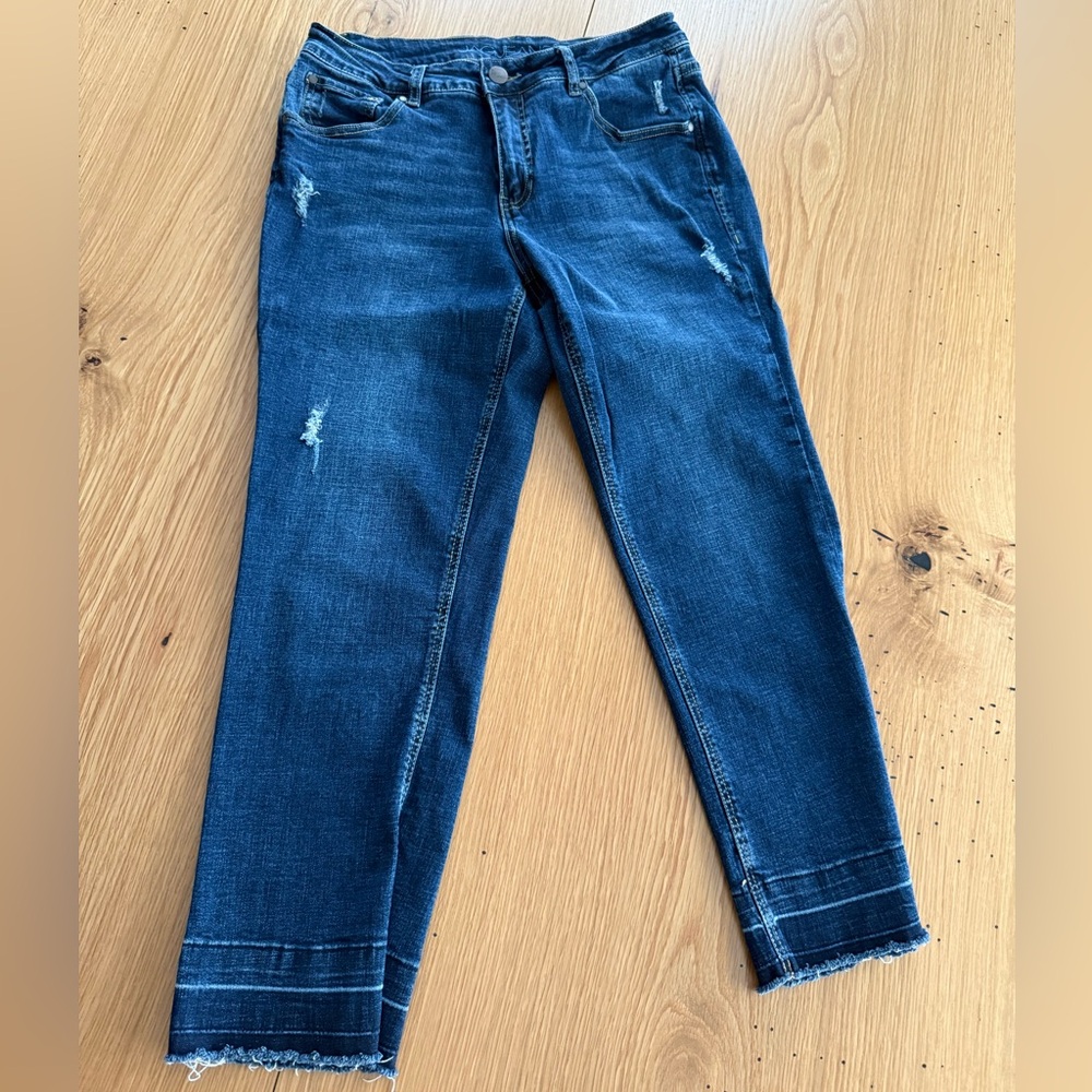 Jag Jeans Raw Hem Distressed Denim Crop, size 12